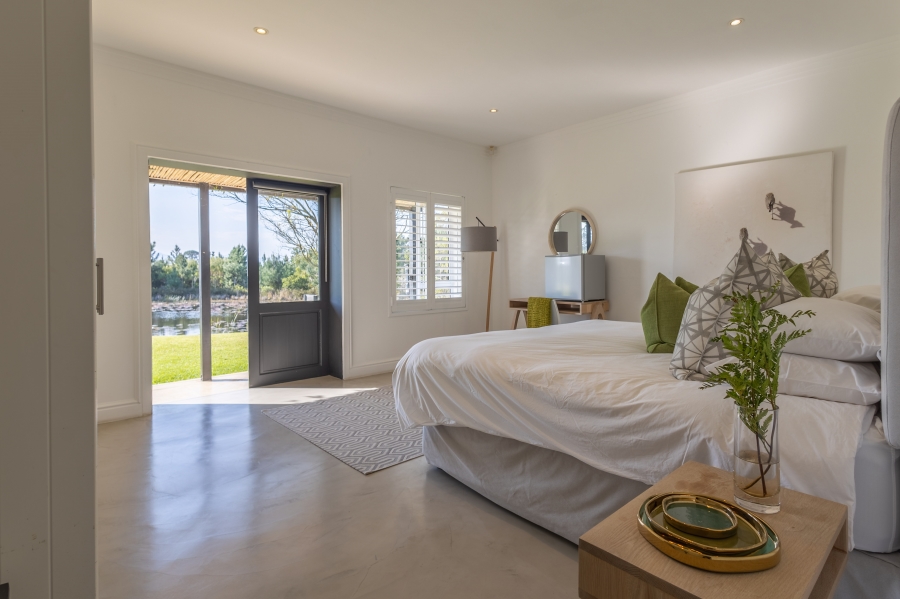 5 Bedroom Property for Sale in Plettenberg Bay Rural Western Cape